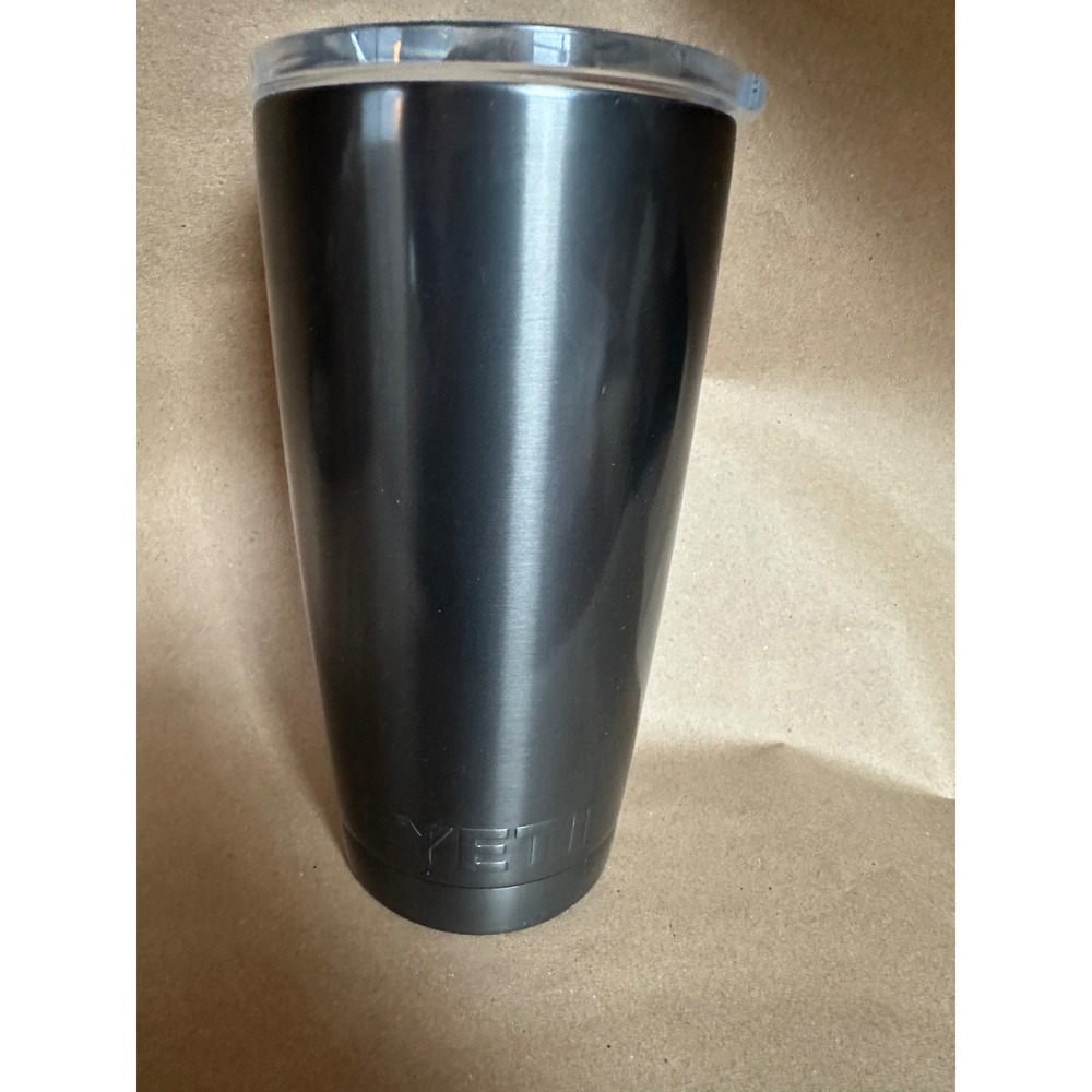 YETI Rambler 20 oz Tumbler Stainless Steel Vacuum Insulated MagSlider Lid Gray